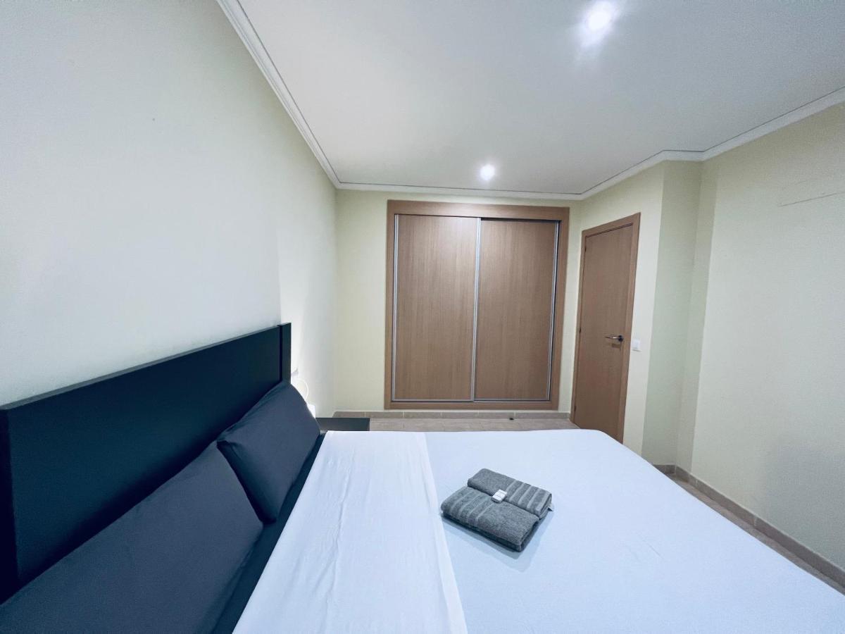 Palm Life Apartment - Free Parking Vila-real Bagian luar foto