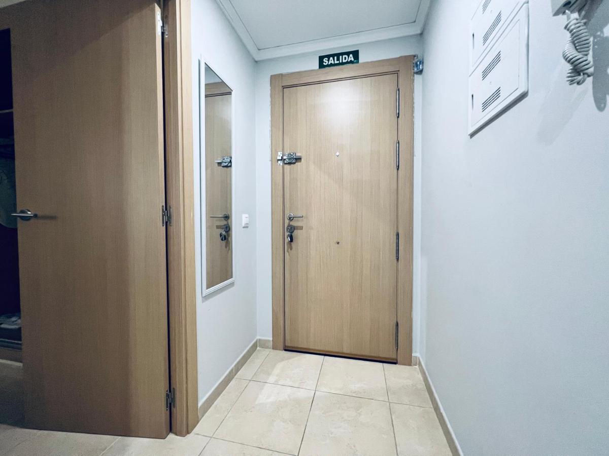 Palm Life Apartment - Free Parking Vila-real Bagian luar foto
